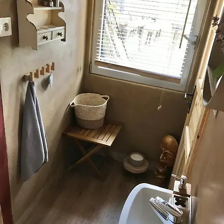 Camping Kouzelna Maringotka Chřibská
