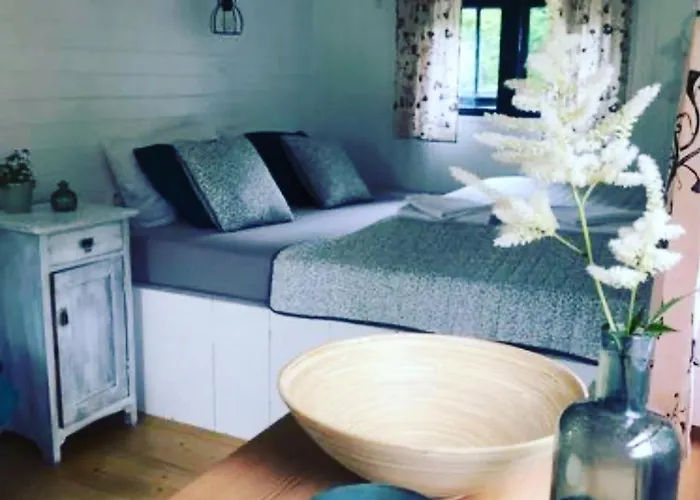 Campingplads Kouzelna Maringotka Chřibská